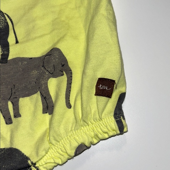 Tea Collection Baby Yellow Elephant Print Romper Size 0-3 Months - Picture 6 of 8